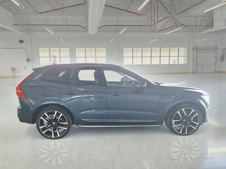 Volvo Xc60 2023 photo 3