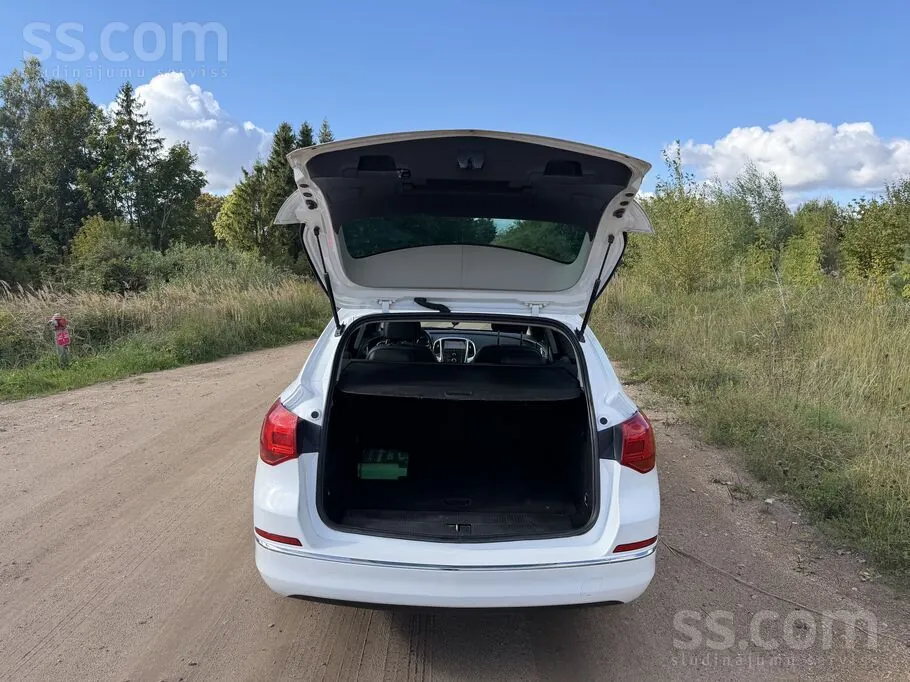 Opel Astra 2014 photo 4