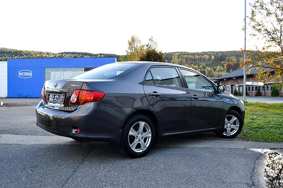 Toyota Corolla 2010 photo 4