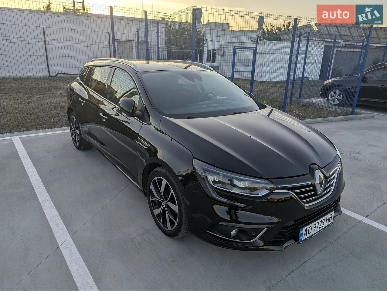 Renault Megane 2018 photo 2