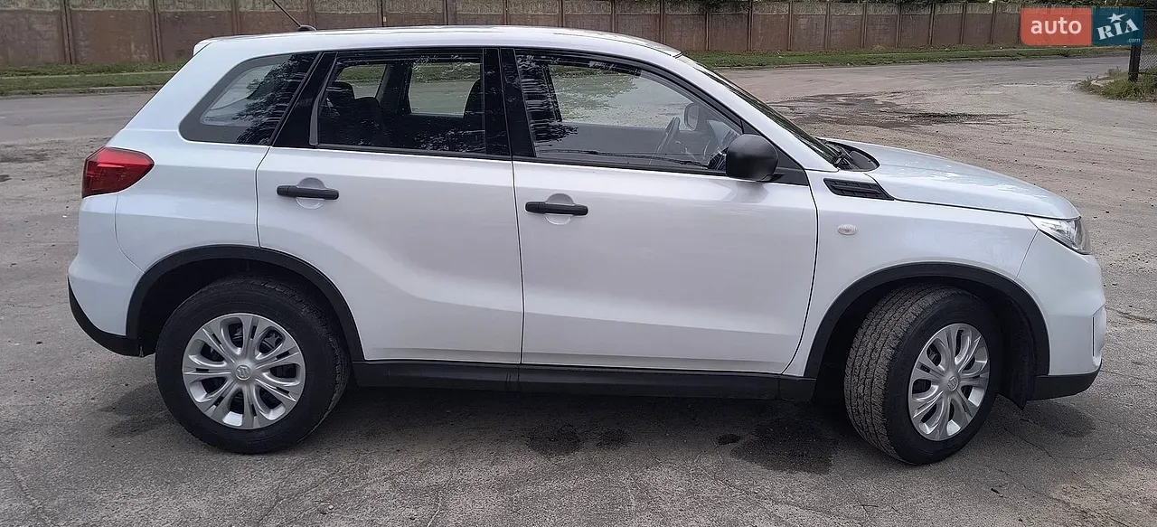 Suzuki Vitara 2017 photo 4