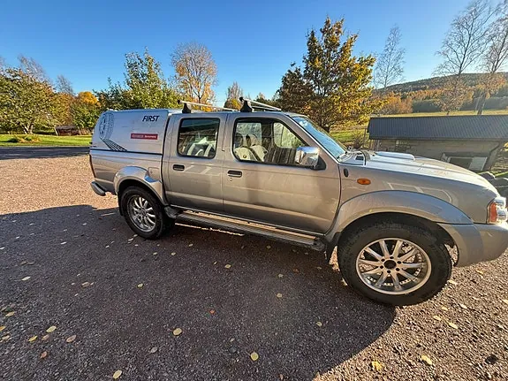 Nissan Navara 2003 photo 3