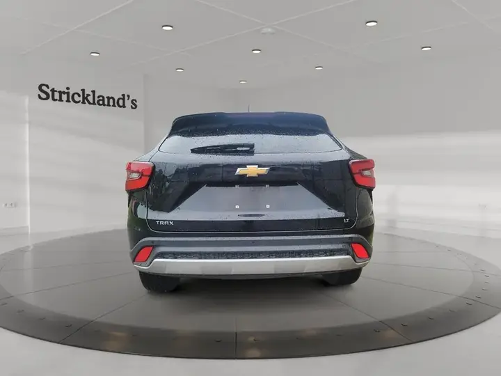 Chevrolet Trax 2026 photo 3
