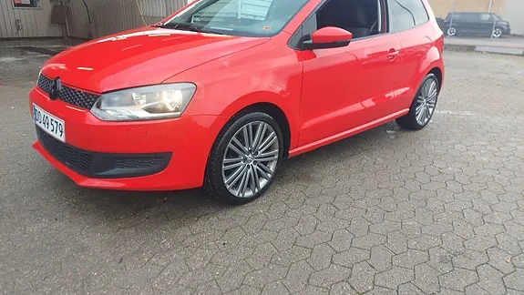Volkswagen Polo 2011 photo 2