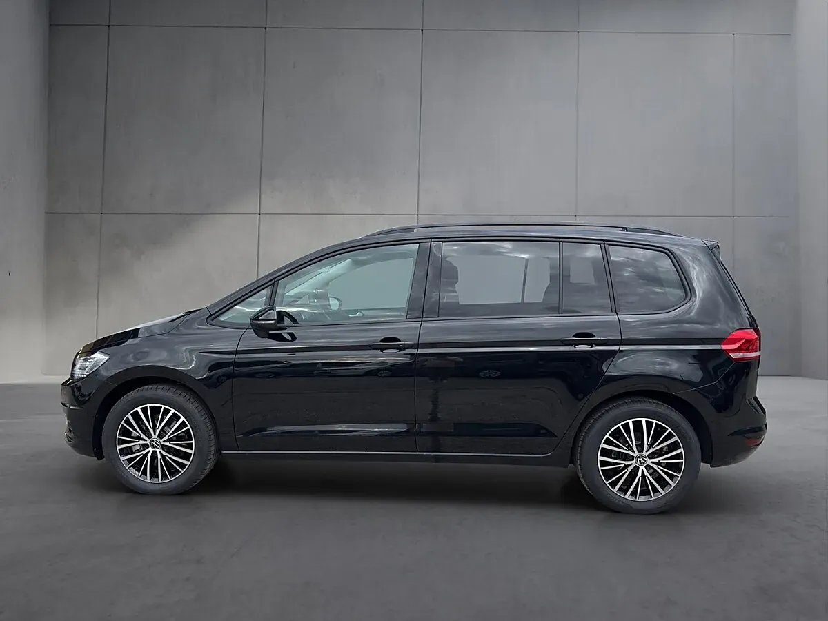 Volkswagen Touran 2026 photo 3
