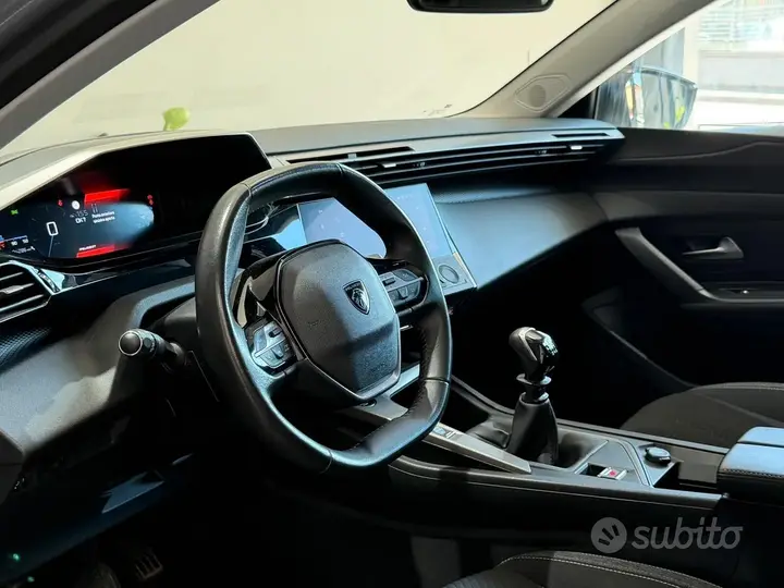 Peugeot 308 2023 photo 2