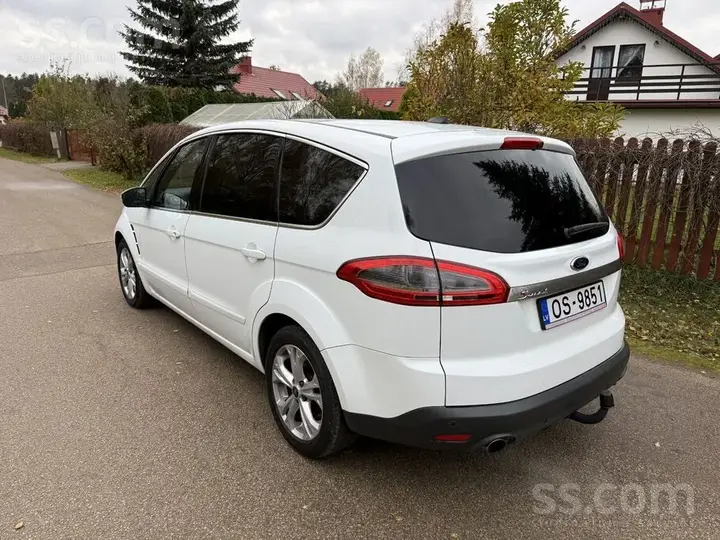 Ford S-Max 2013 photo 3