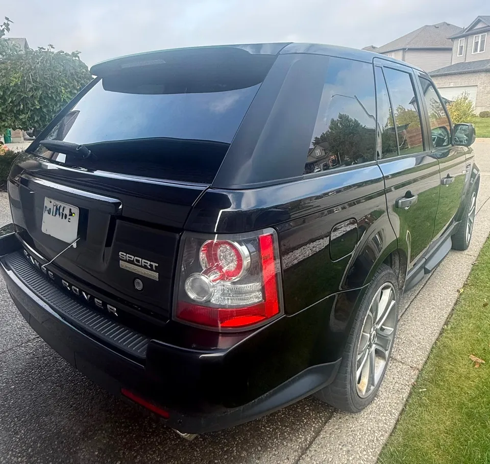 Land Rover Range Rover Sport 2011 photo 4