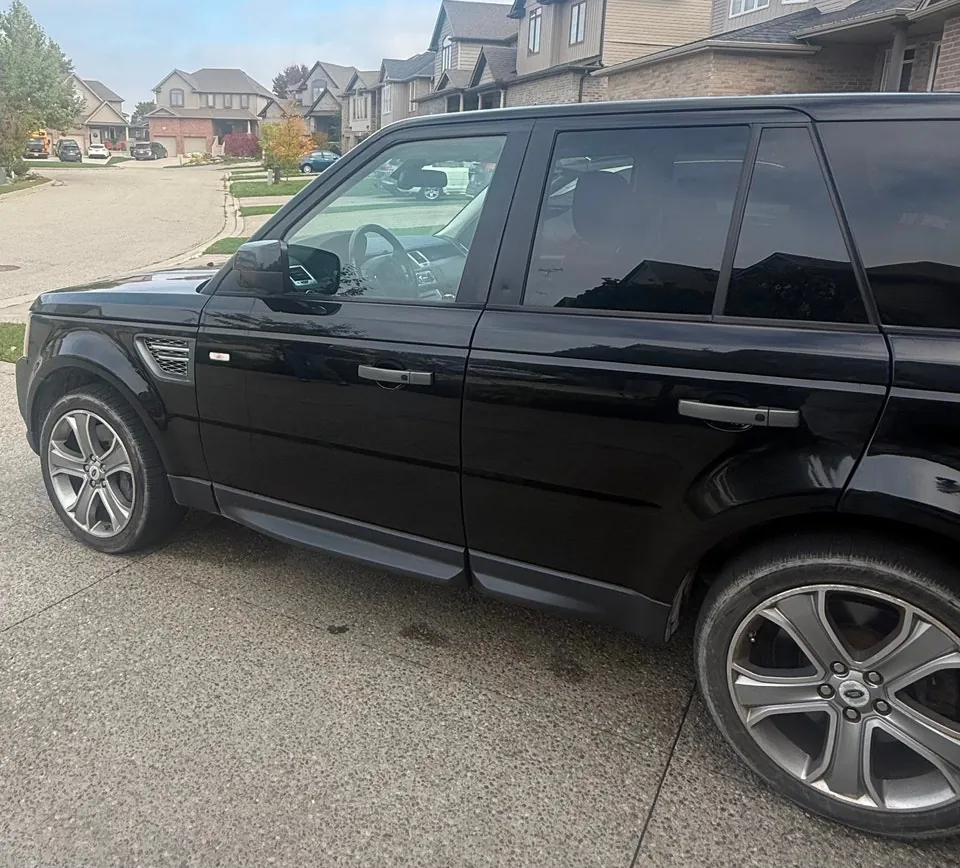 Land Rover Range Rover Sport 2011 photo 5