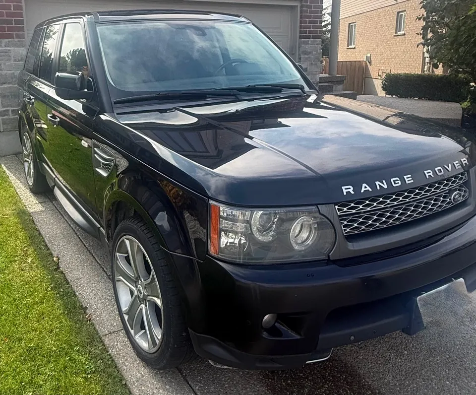 Land Rover Range Rover Sport 2011 photo 2
