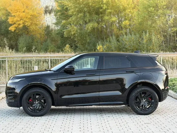Land Rover Range Rover Evoque 2022 photo 4