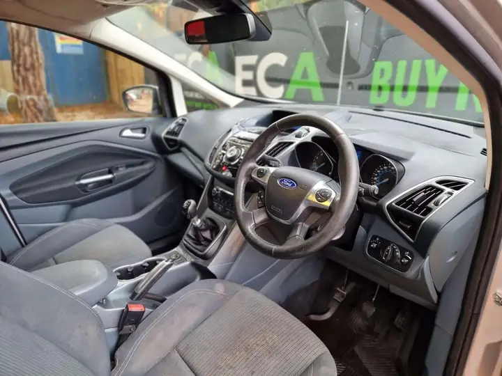Ford Grand C-Max 2012 photo 4