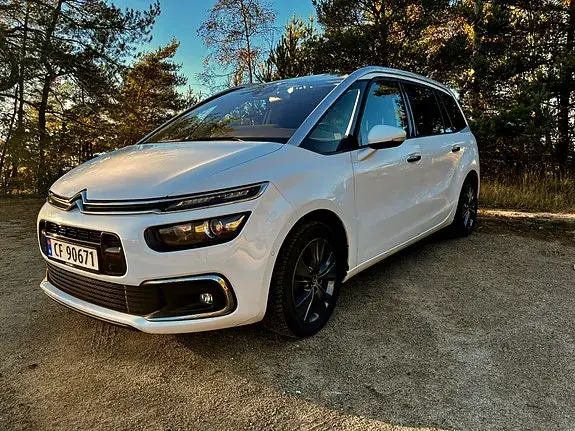 Citroen Grand C4 Picasso 2017 photo 2