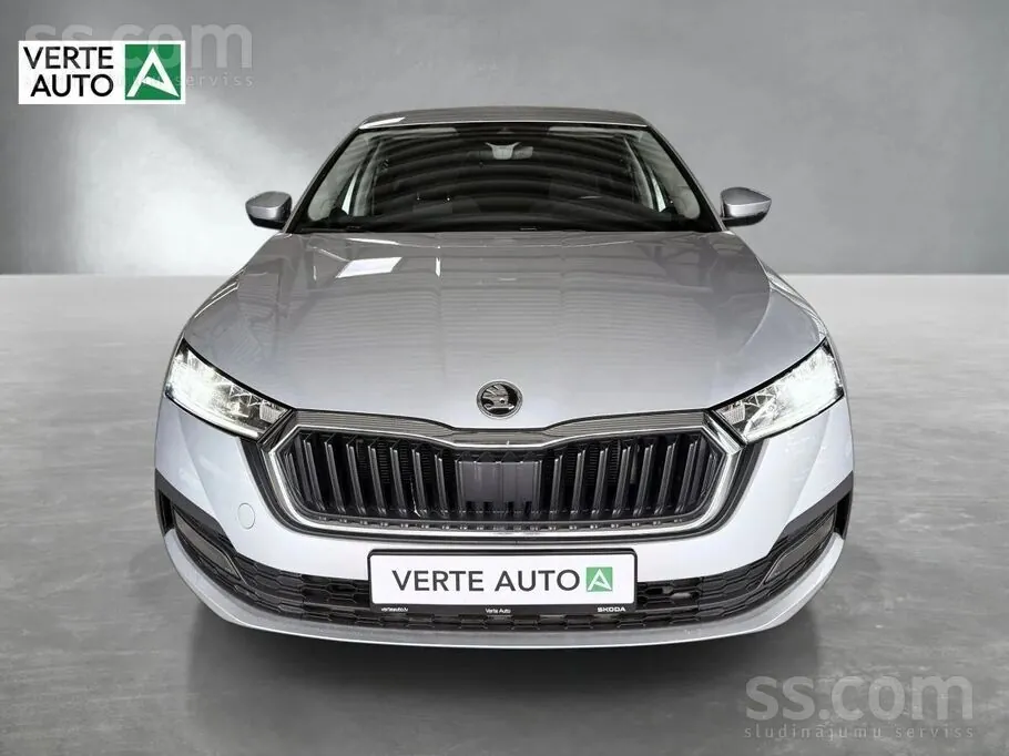 Skoda Octavia 2021 photo 2