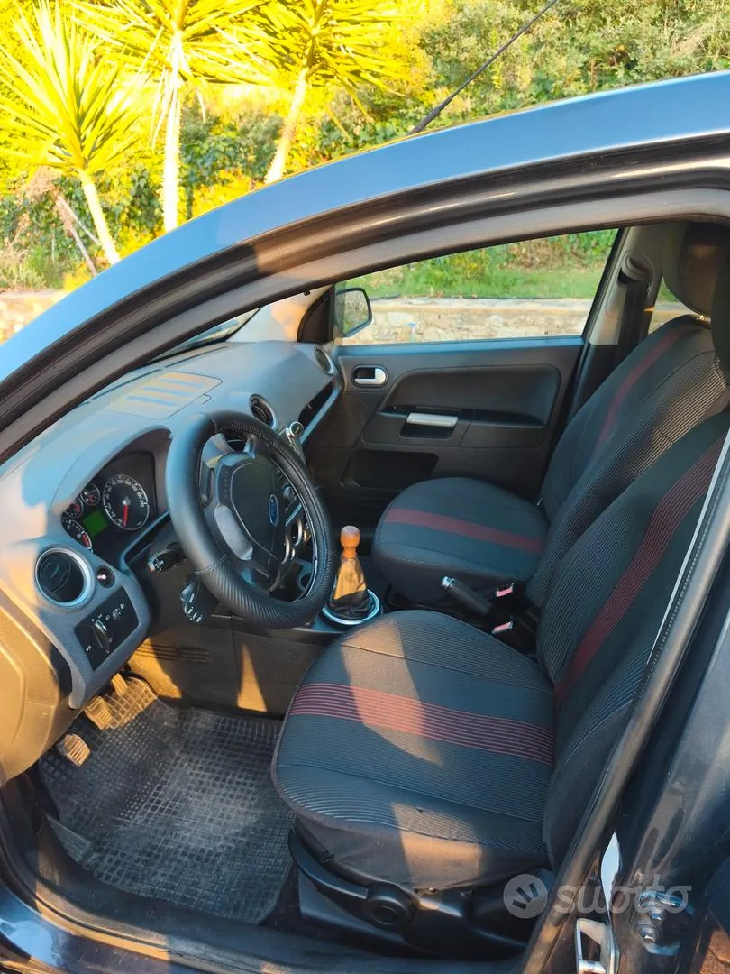 Ford Fusion 2010 photo 4