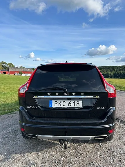 Volvo Xc60 2017 photo 2