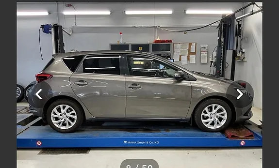 Toyota Auris 2017 photo 3
