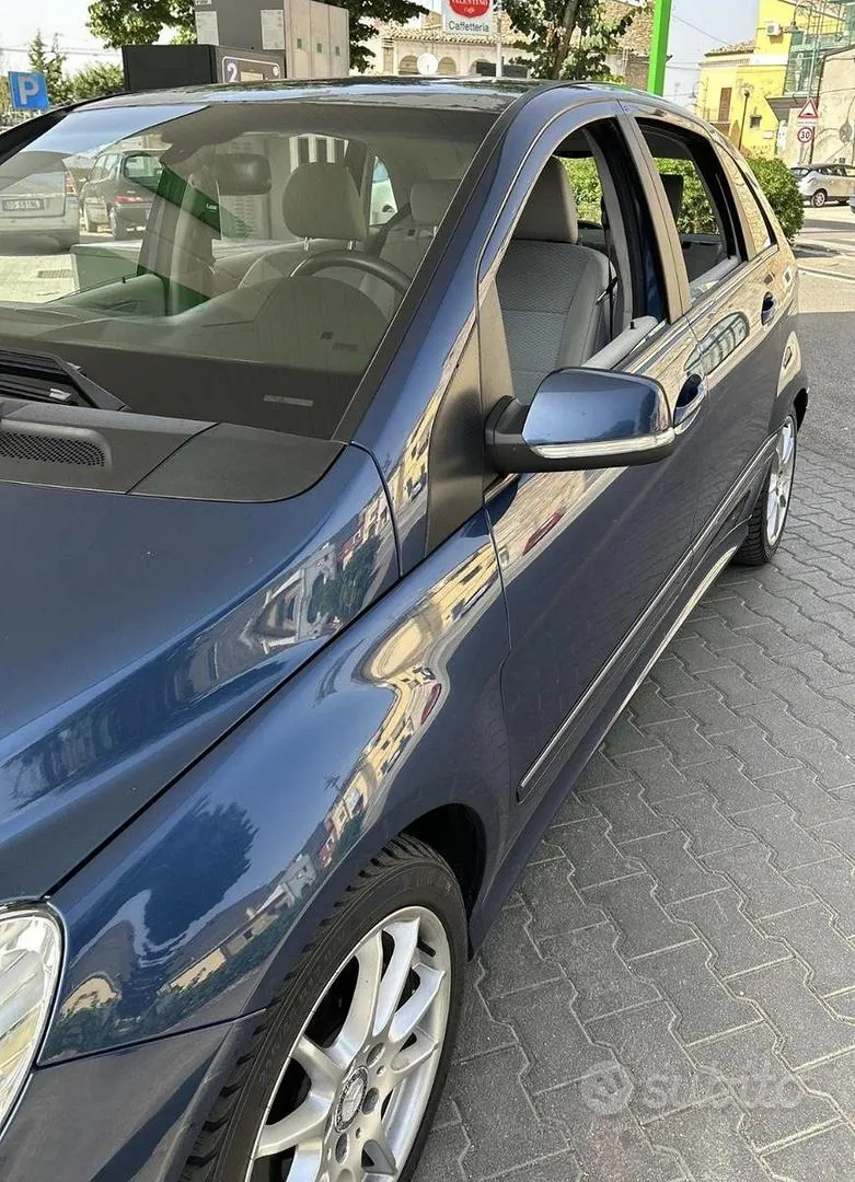 Mercedes-Benz B 2008 photo 3