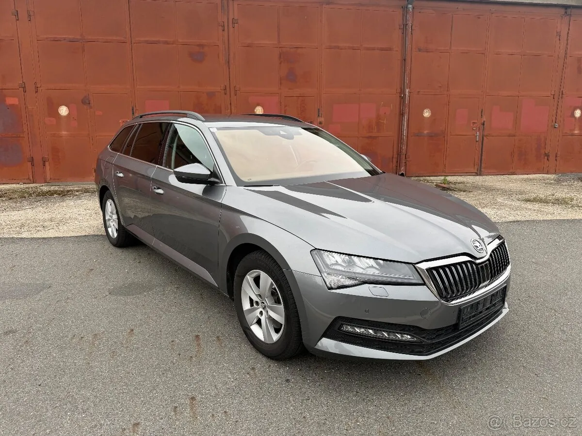 Skoda Superb Iii 2022 photo 2