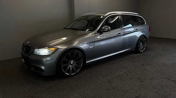 BMW 320Xd 2010 photo 2