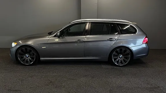 BMW 320Xd 2010 photo 3