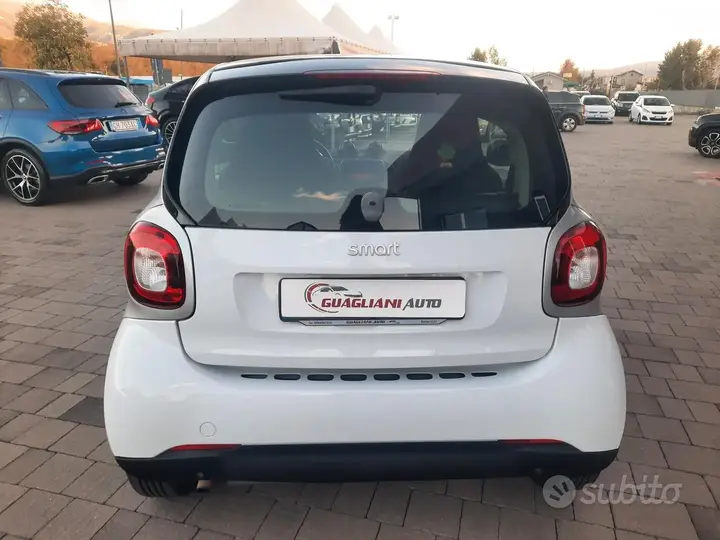Smart Fortwo 2017 photo 5