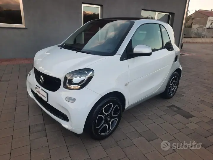 Smart Fortwo 2017 photo 4