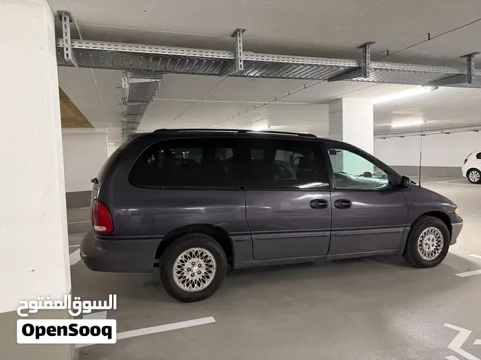 Chrysler Voyager 1997 photo 4