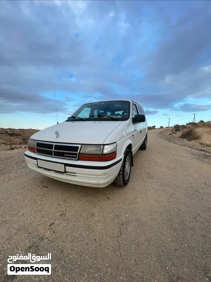 Chrysler Voyager 1997 photo 5