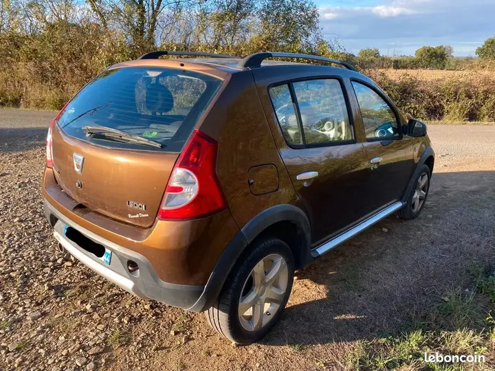 Dacia Sandero 2012 photo 3