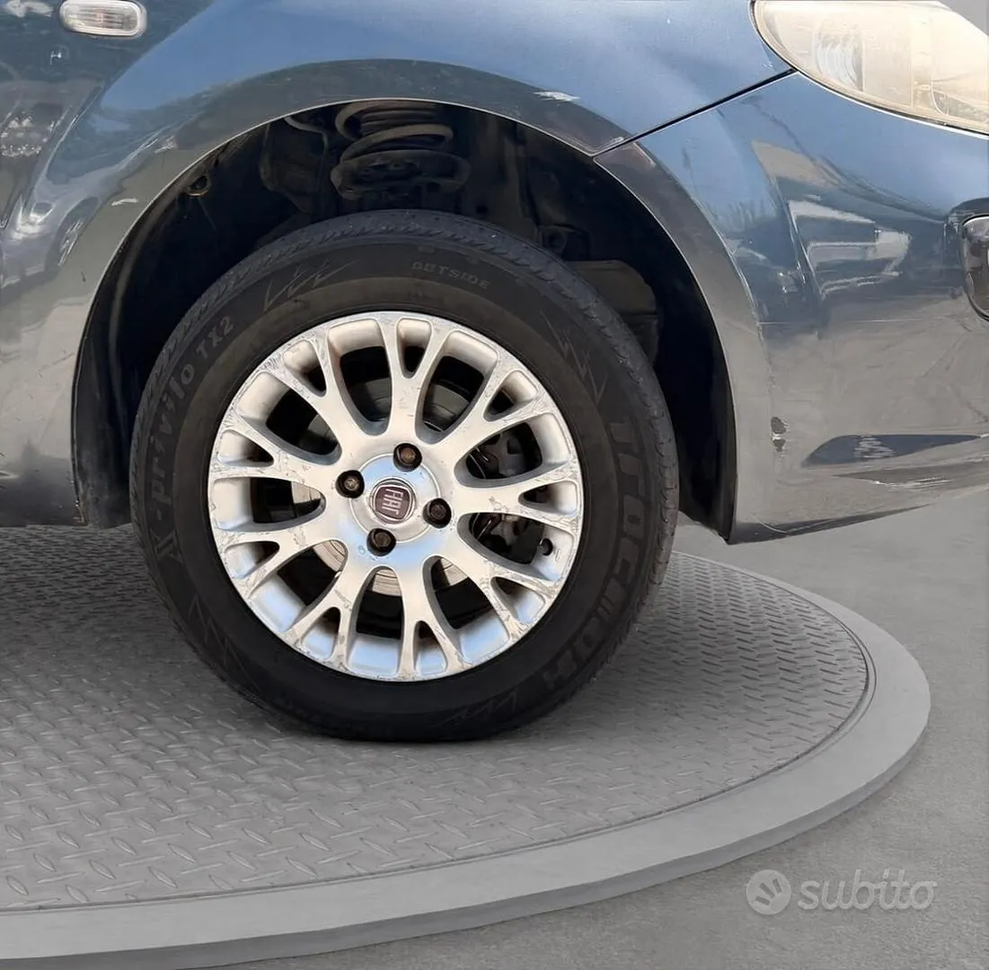 Fiat Punto Evo 2010 photo 5