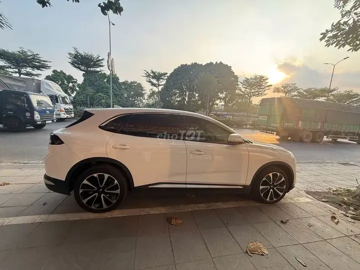 Vinfast Vf8