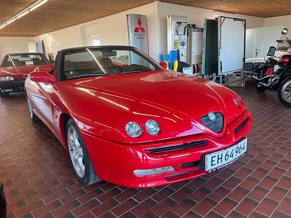 Alfa Romeo Spider 1995 photo 3