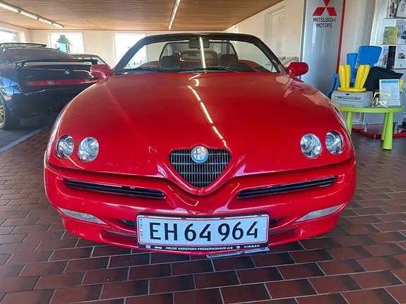 Alfa Romeo Spider 1995 photo 2