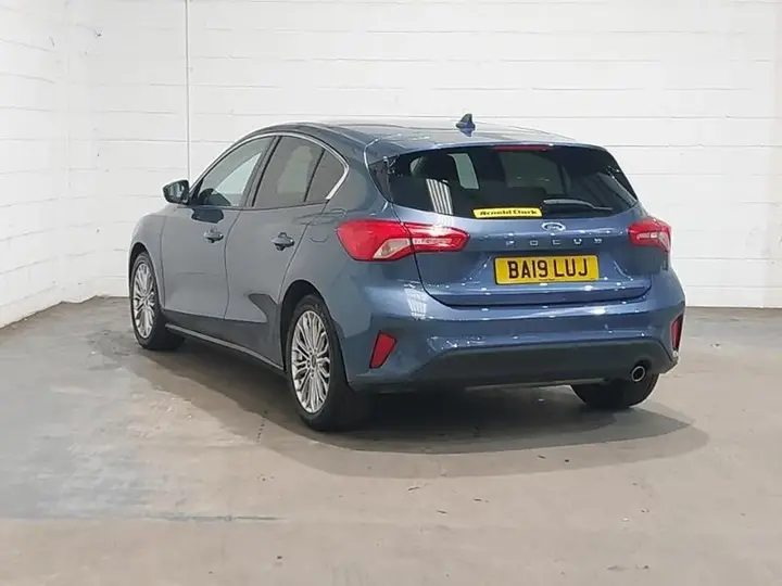 Ford Focus 2019 photo 2