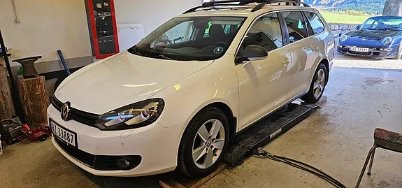 Volkswagen Golf Vi 2011 photo 2