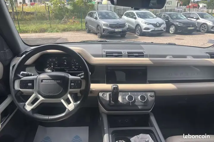 Land Rover Defender 2021 photo 3