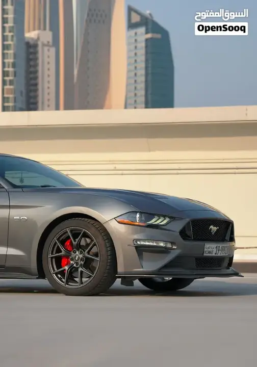 Ford Mustang 2021 photo 2
