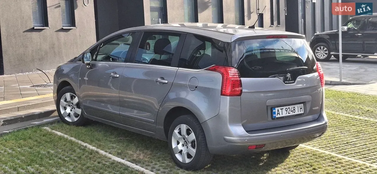 Peugeot 5008 2016 photo 2