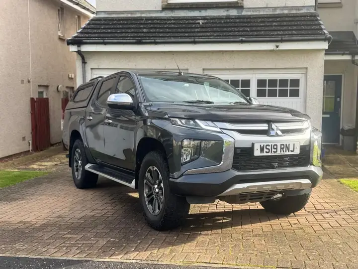 Mitsubishi L200