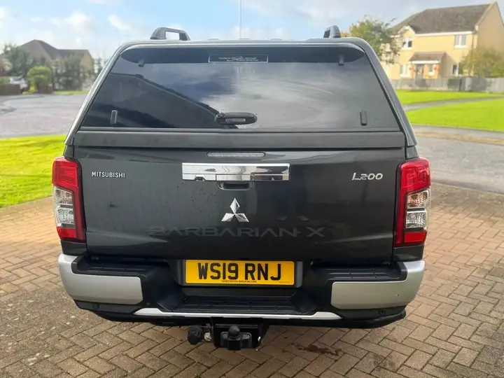 Mitsubishi L200 2019 photo 2