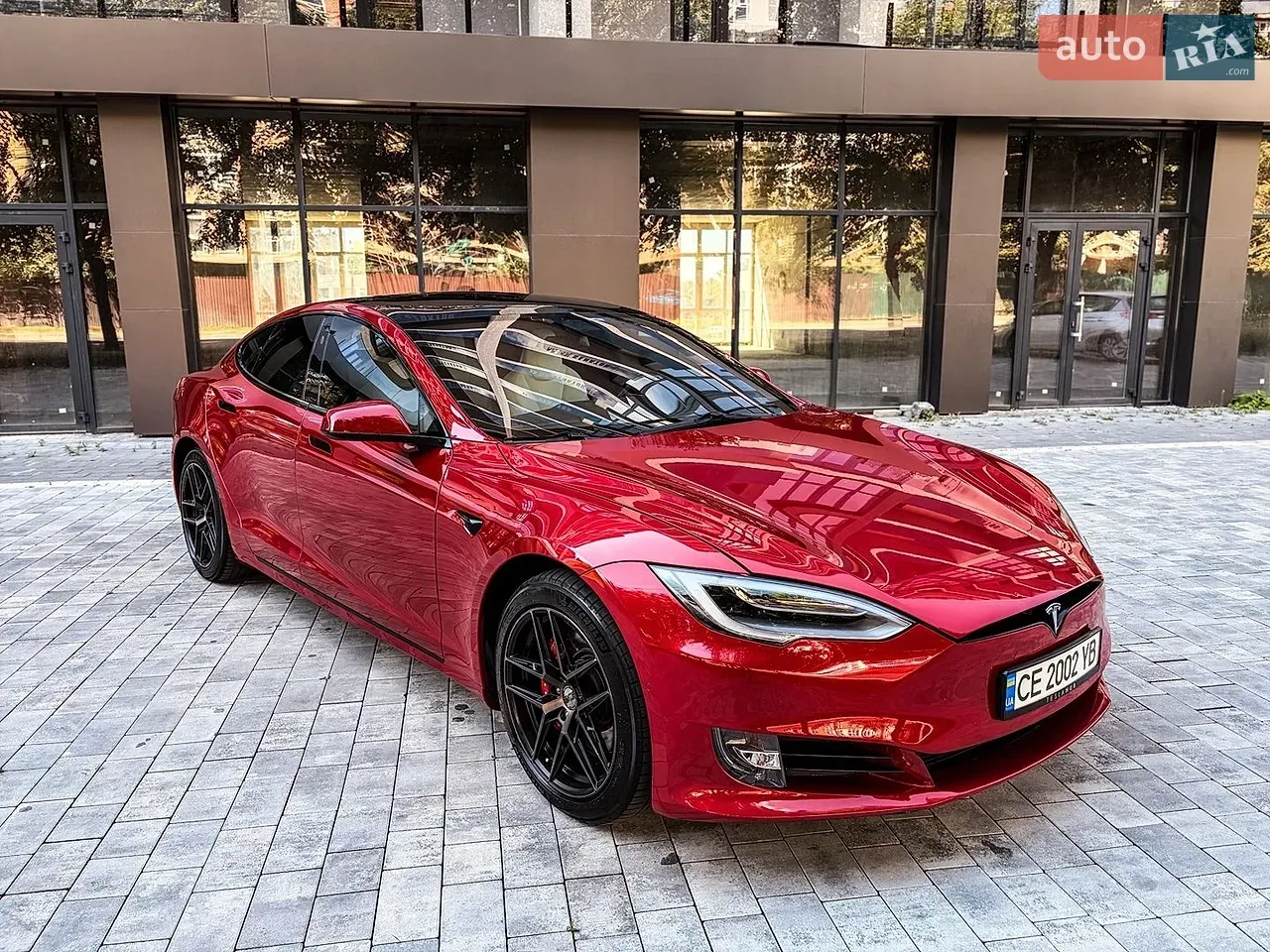 Tesla Model S 2019 photo 3