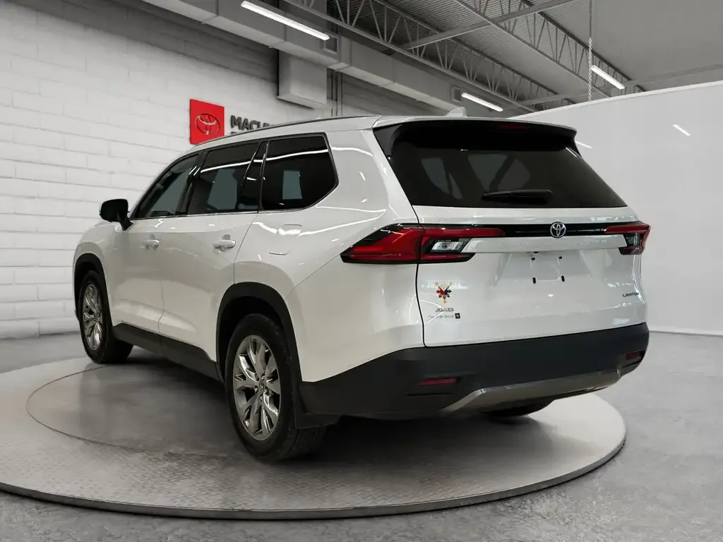 Toyota Grand Highlander 2024 photo 3