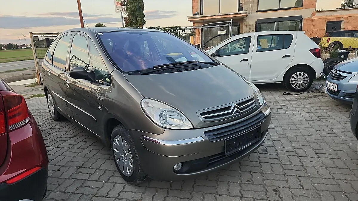 Citroen Xsara Picasso 2009 photo 3
