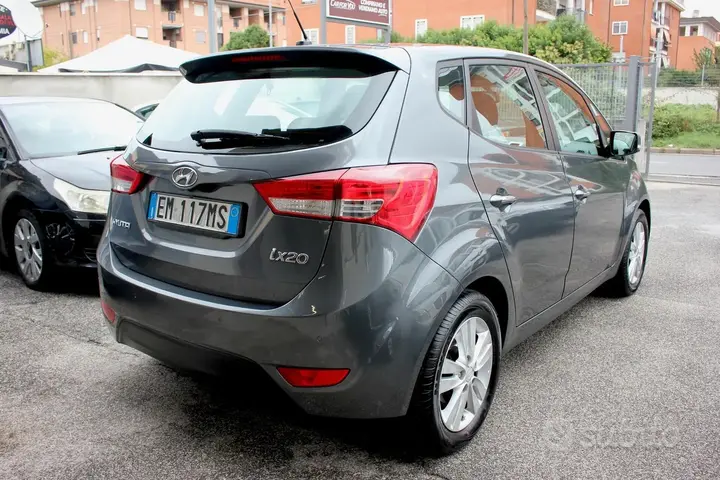Hyundai Ix20 2012 photo 4