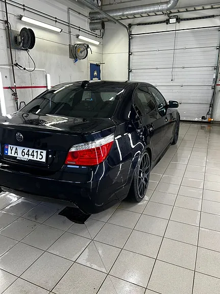 BMW 520D 2009 photo 3