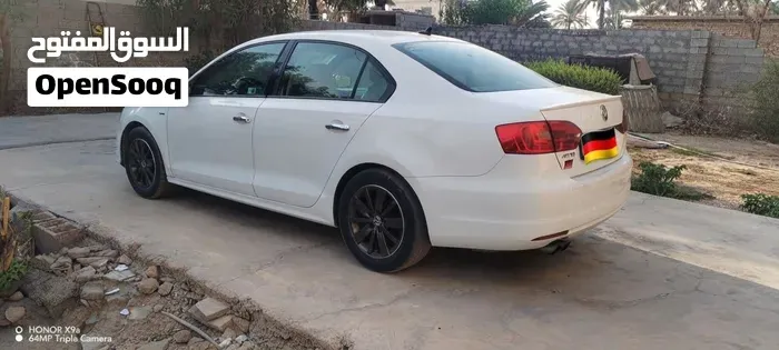Volkswagen Jetta 2014 photo 2