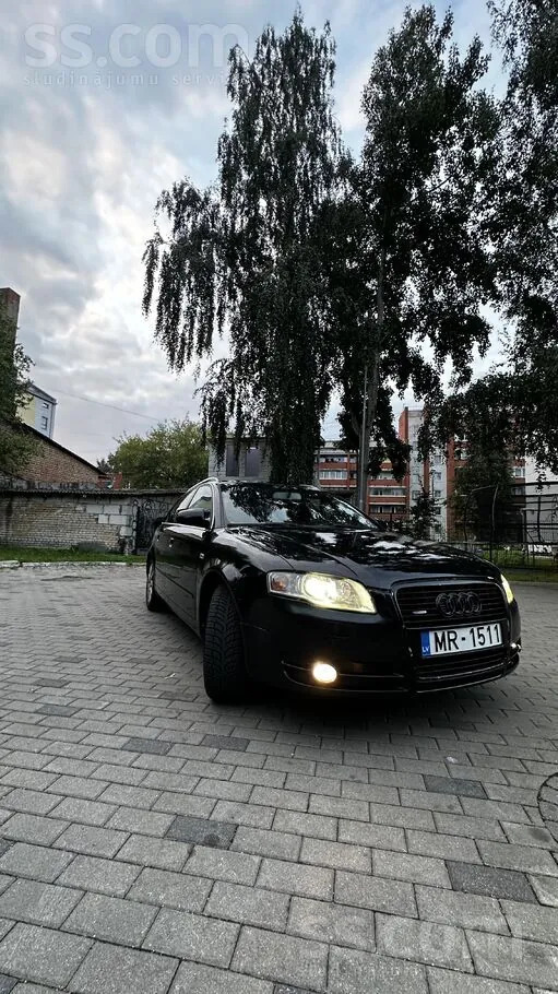 Audi A4 2005 photo 2