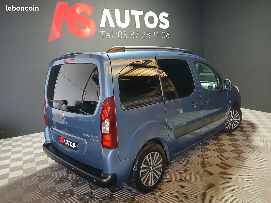 Peugeot Partner Tepee 2012 photo 2