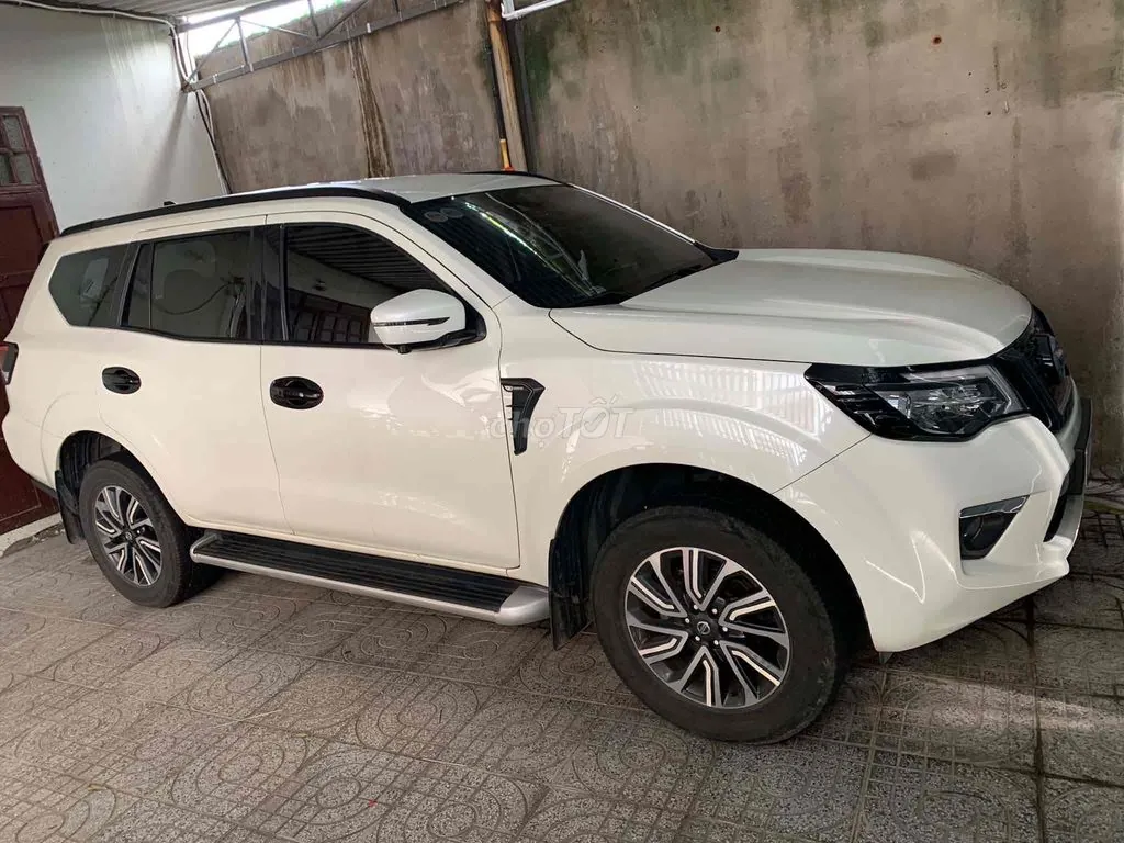 Nissan Terra 2019 photo 2